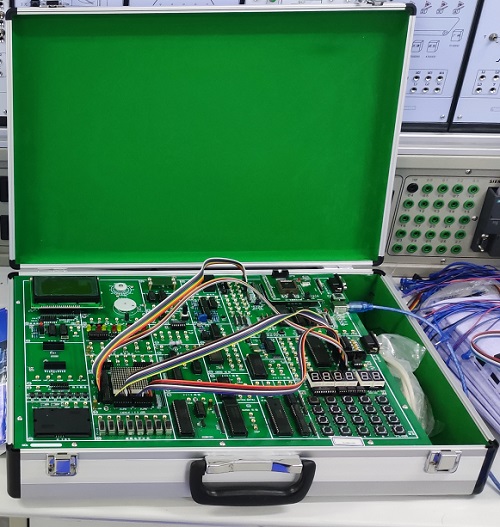 ��Ƭ�C�_�l(f��)���x