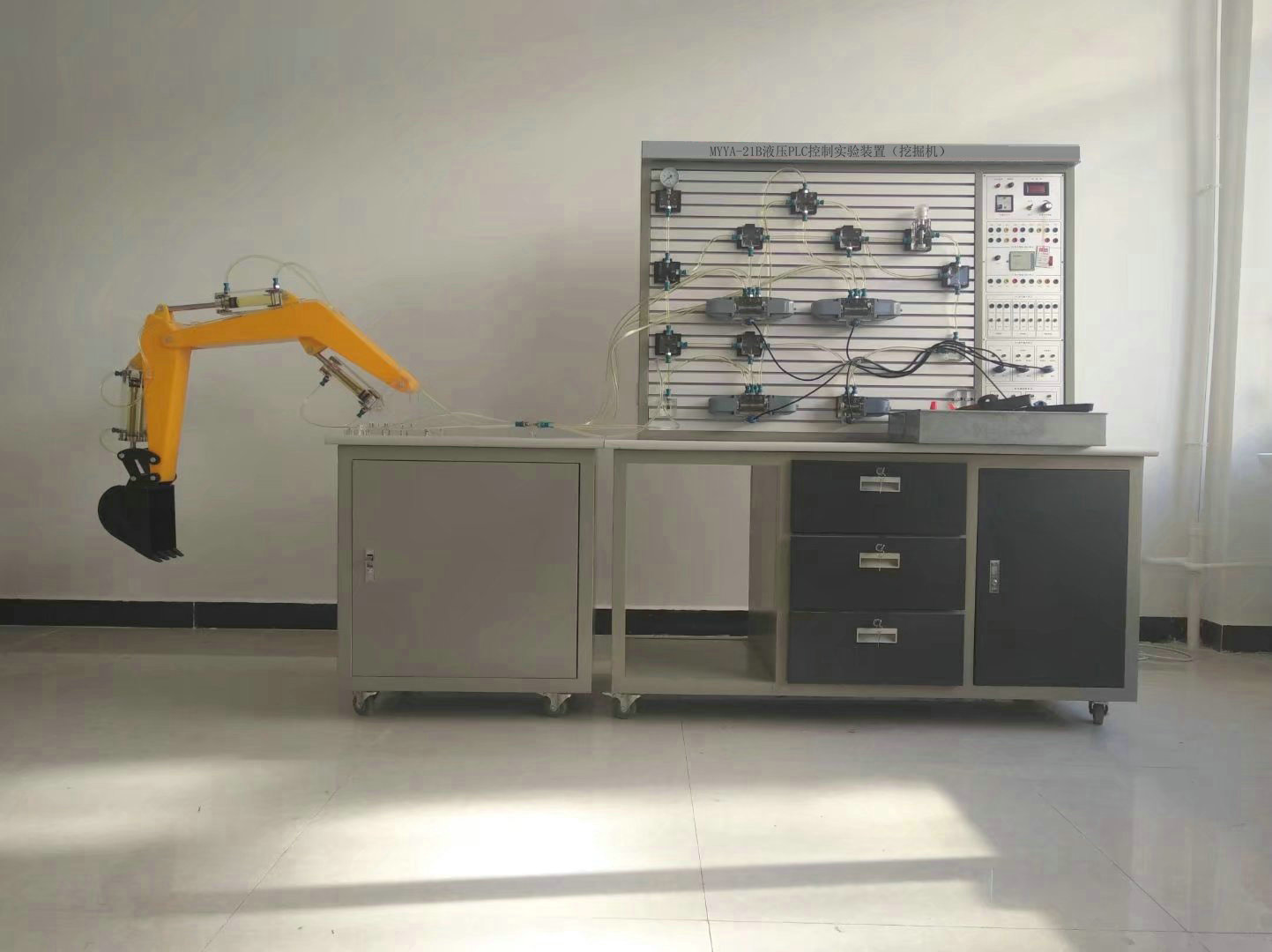 Һ��PLC���ƌ�(sh��)�(y��n)�b