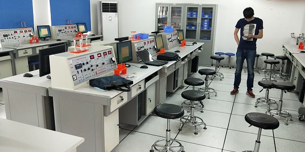 �������c�z�y���g