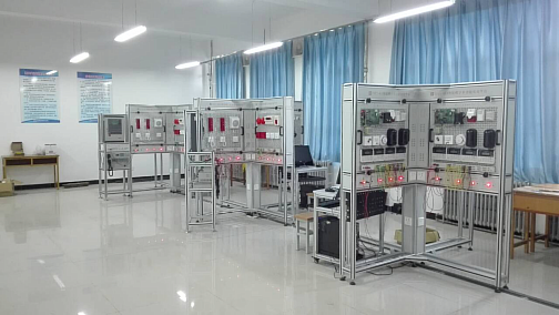 ���ܘ���ͨ��ģ�K