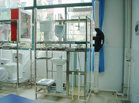 �o��ˮ�ܵ����b��